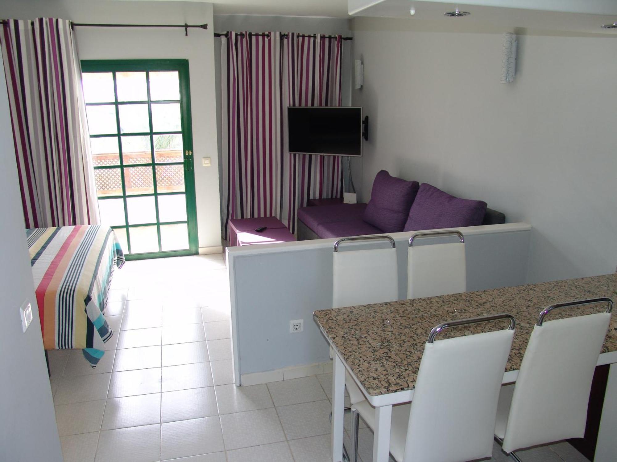 Moderno Apartamento Con Vistas Al Mar Playa Del Aguila  ภายนอก รูปภาพ